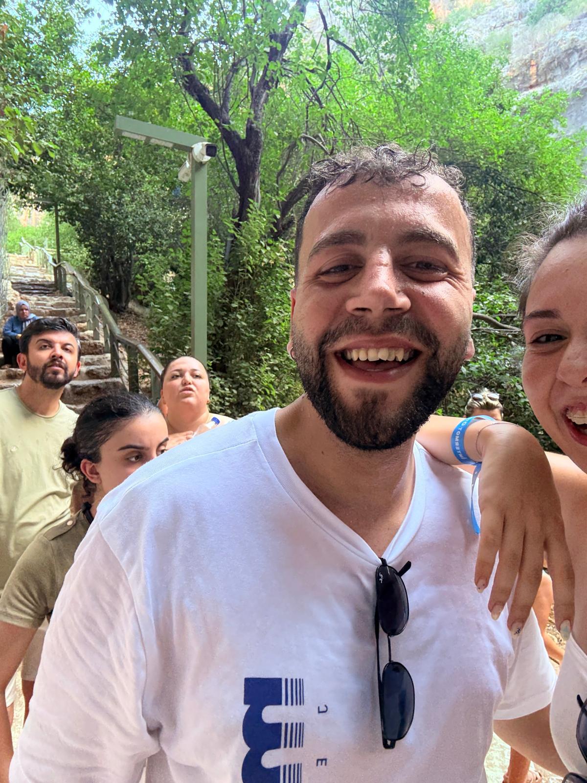 Anı 9